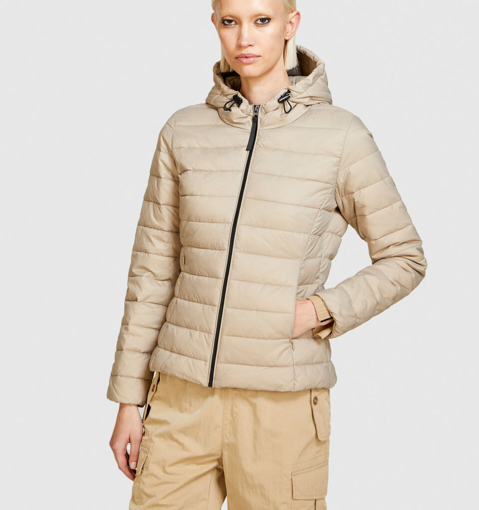 Padded slim comfort fit jacket - women's puffer jackets and coats - Beige | Sisley image number 4